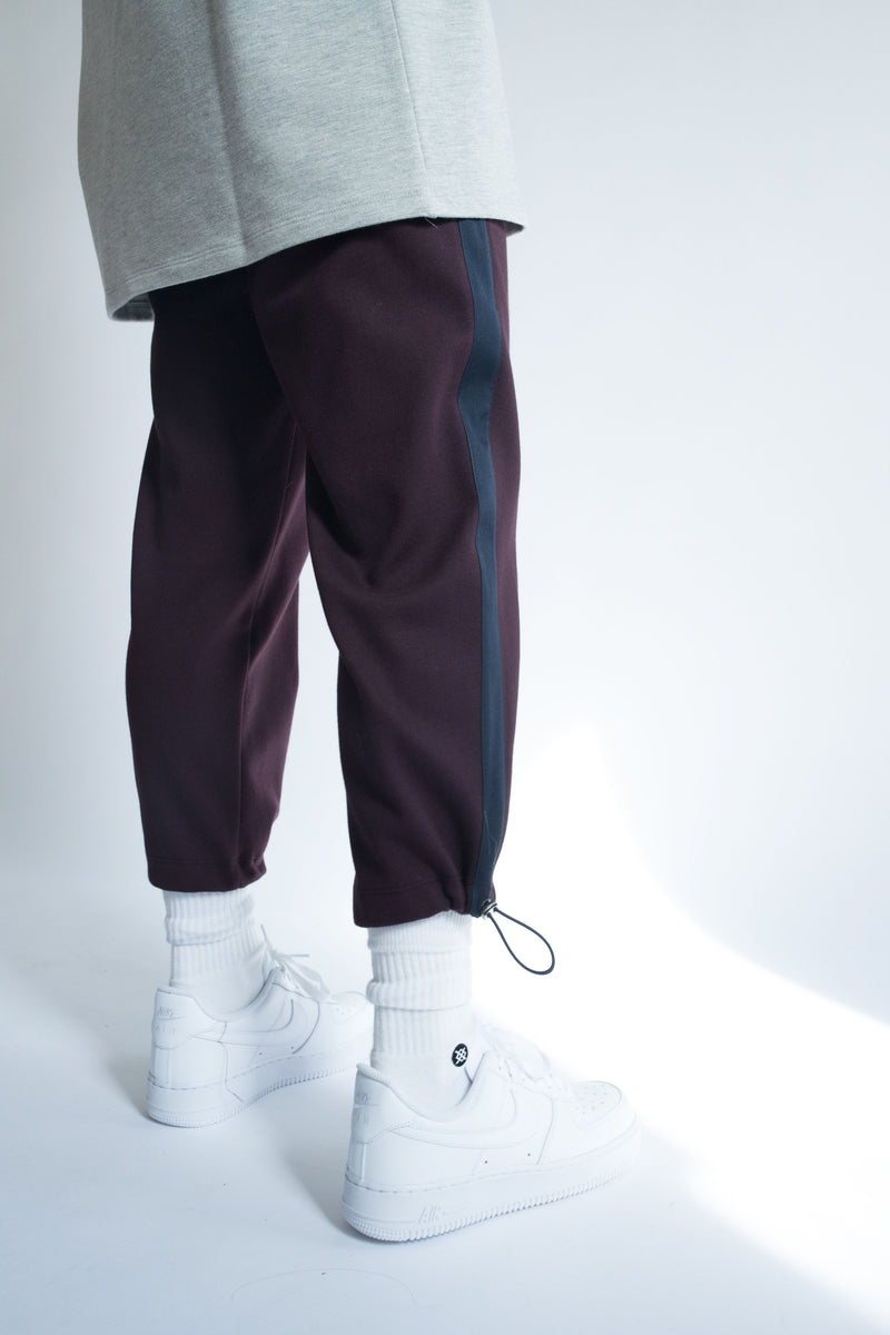 Grosgrain Bungee Pant in Wine with Navy Details