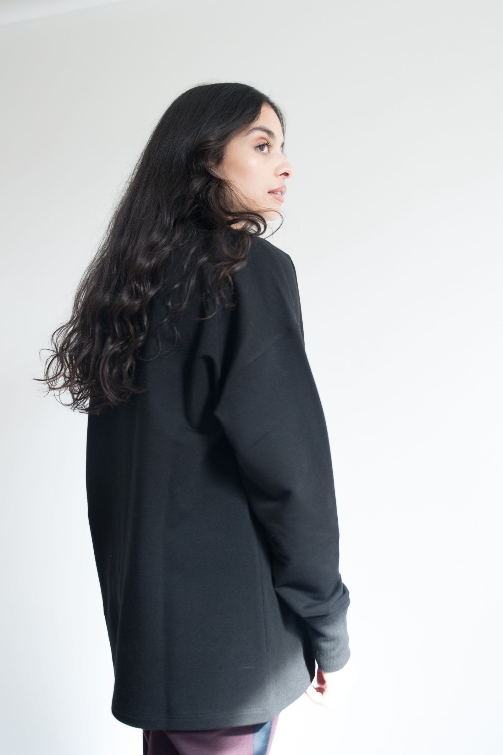 Heavyweight Loose-Fit Long Sleeve Tee in Black – Sans Permis